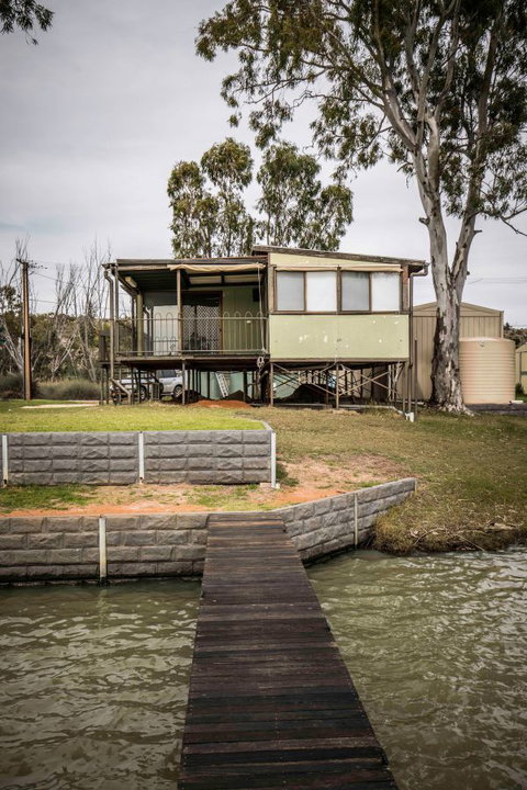 River Shack Rentals - Living The Dream - Accommodation NT 101